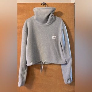 Eivy clothing women’s gray fleece with neck warmer